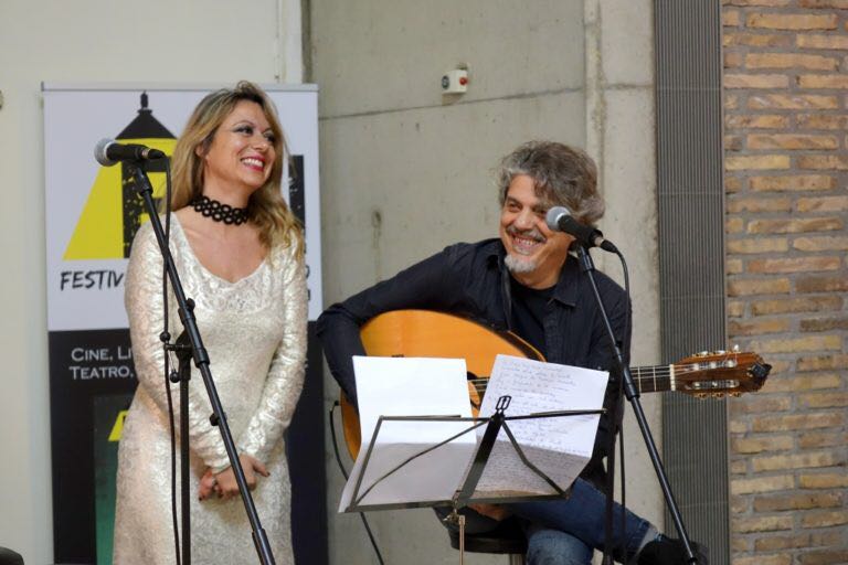 Rosa Masip y Josete Ordóñez con canciones para Hnegra